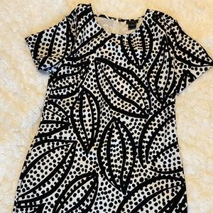 Ann Taylor shift dress black and white leaf pattern